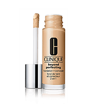 Beyond Perfecting™ Foundation and Concealer<br>מייק-אפ וקונסילר במוצר אחד לכיסוי מלא