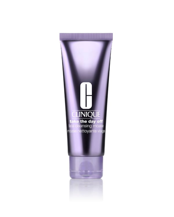Take The Day Off™ Facial Cleansing Mousse&lt;br&gt;מוס לניקוי הפנים והסרת איפור, מוס במרקם משיי לניקוי יסודי והסרת איפור. מותיר את העור רך, נקי ורענן.